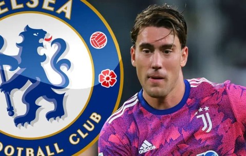 曾被视为可比肩哈兰德，弗拉霍维奇被伤病拖累，切尔西仍有意他