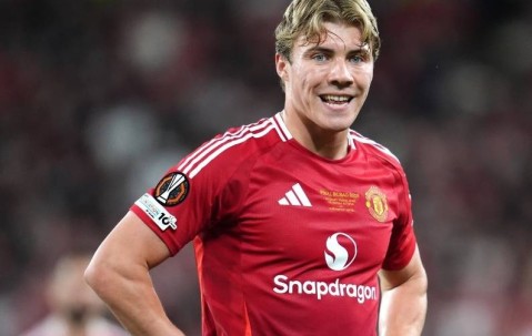 1.5亿欧签两大顶级进攻手，霍伊伦德拒绝离队，曼联还能相信他吗？