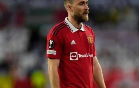 意难平！热刺时隔17年再夺冠，相比起凯恩，这位足坛斗士更加遗憾