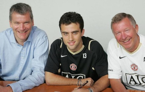 弗爵五年首次重返教练席，为曼联金童告别赛复出！战神巴蒂亦参赛