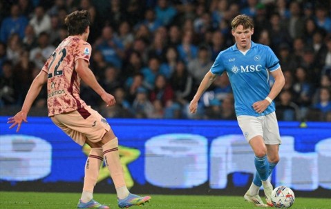 意甲榜首易主 麦克托米奈双响&amp;进球上双 那不勒斯2-0都灵3分领跑