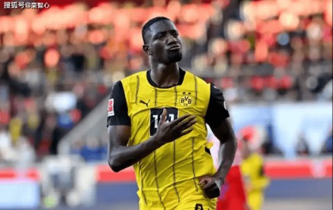 欧冠射手榜：吉拉西13球领跑！拉菲尼亚、莱万分列2、3位！